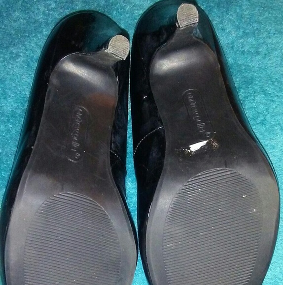 Andrew Geller Peep Toe Heels - Picture 4 of 5